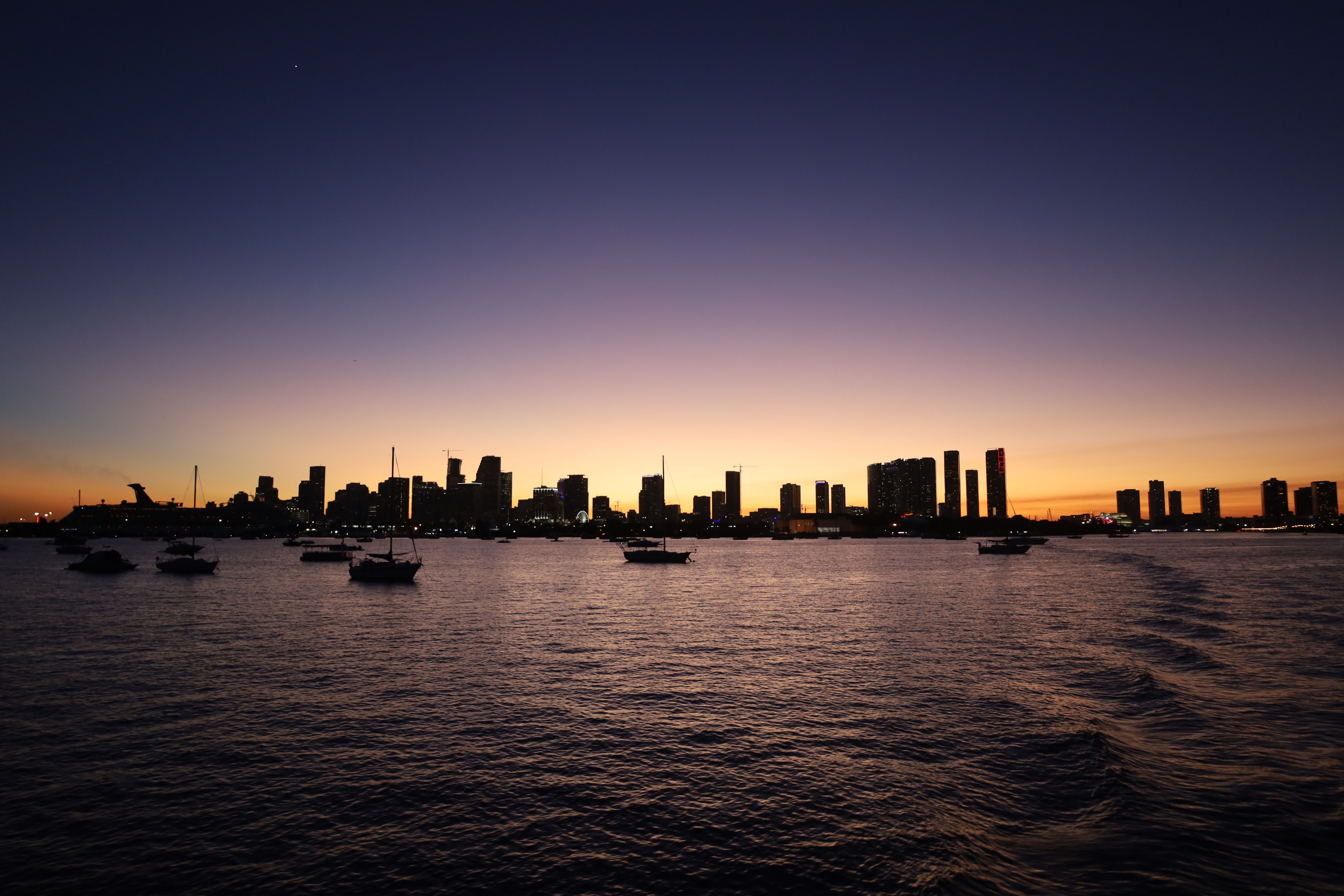 Miami, FL city skyline wallpaper, 6240x4160