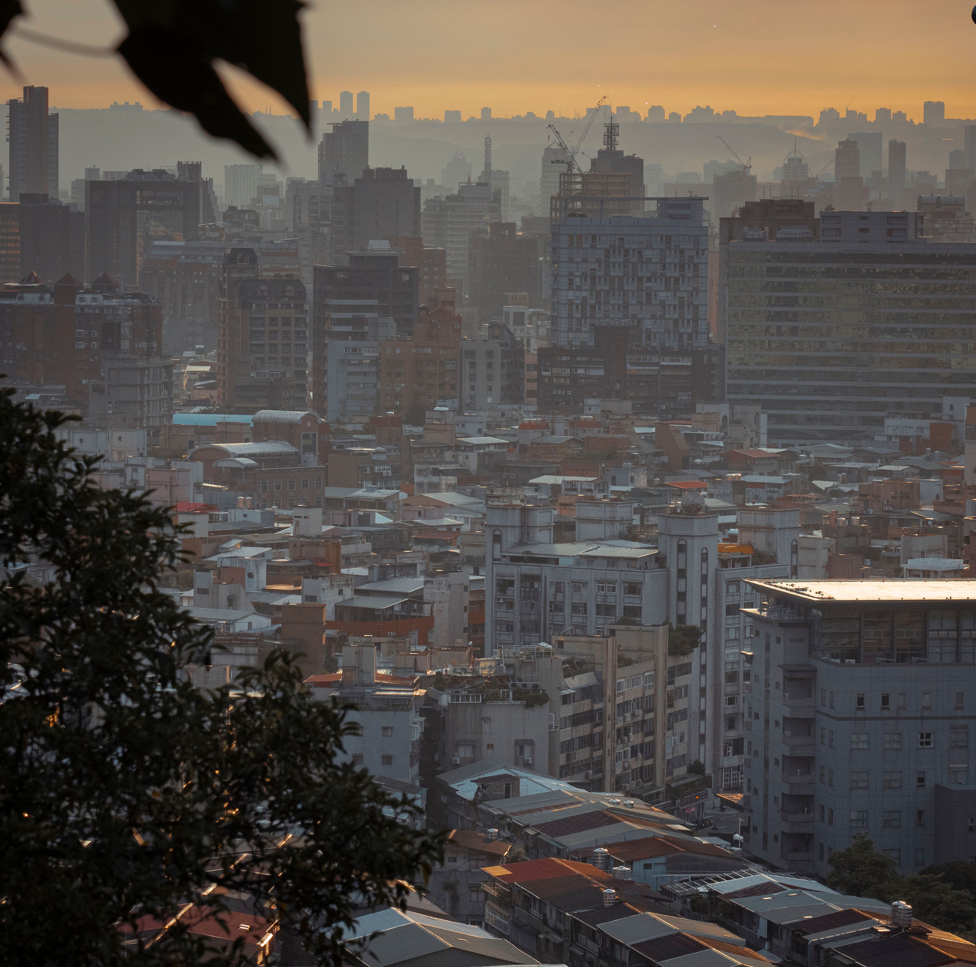Urban Cityscape Sunset city skyline wallpaper at sunset, 3950x3912