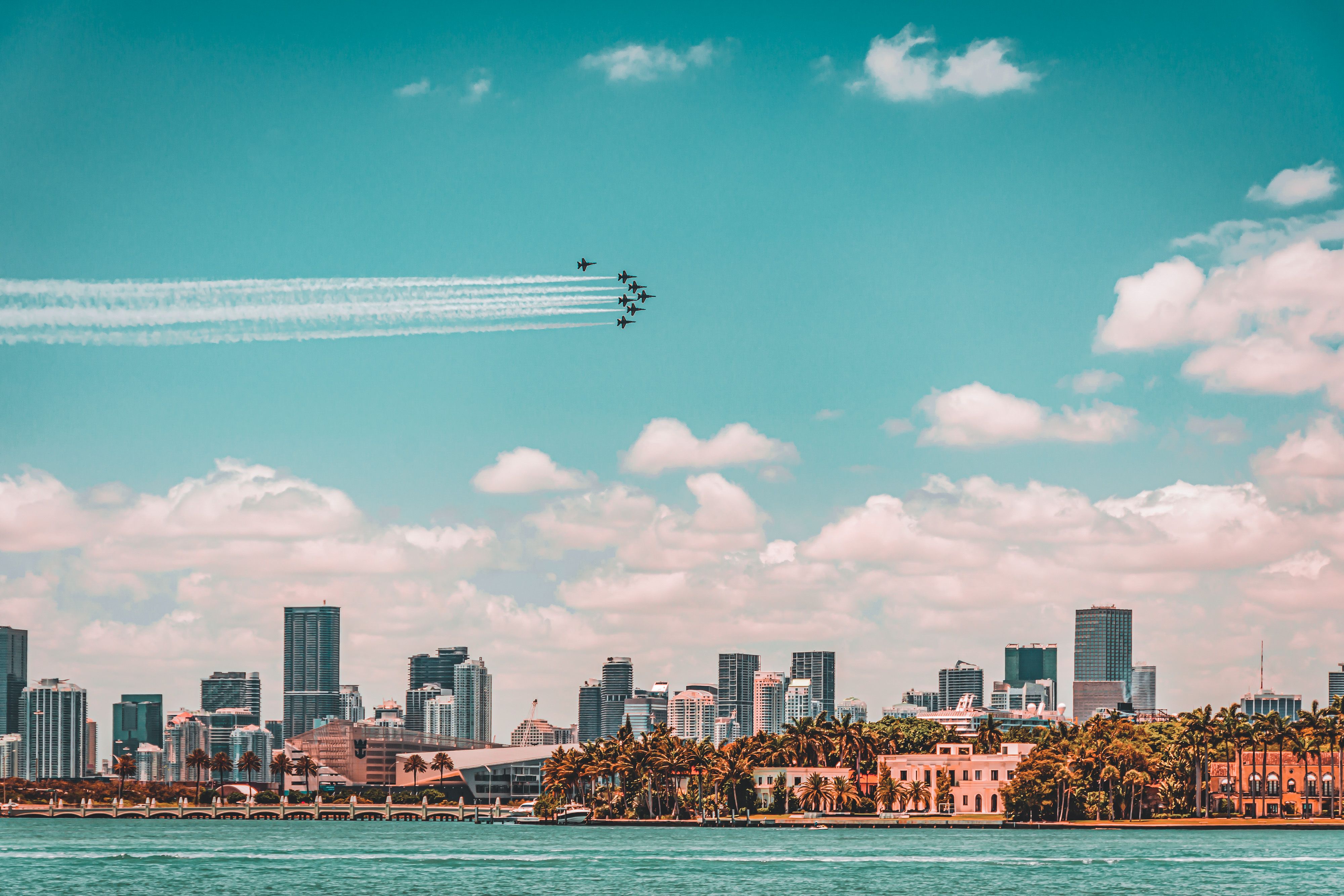 Miami, FL city skyline wallpaper, 4000x2667