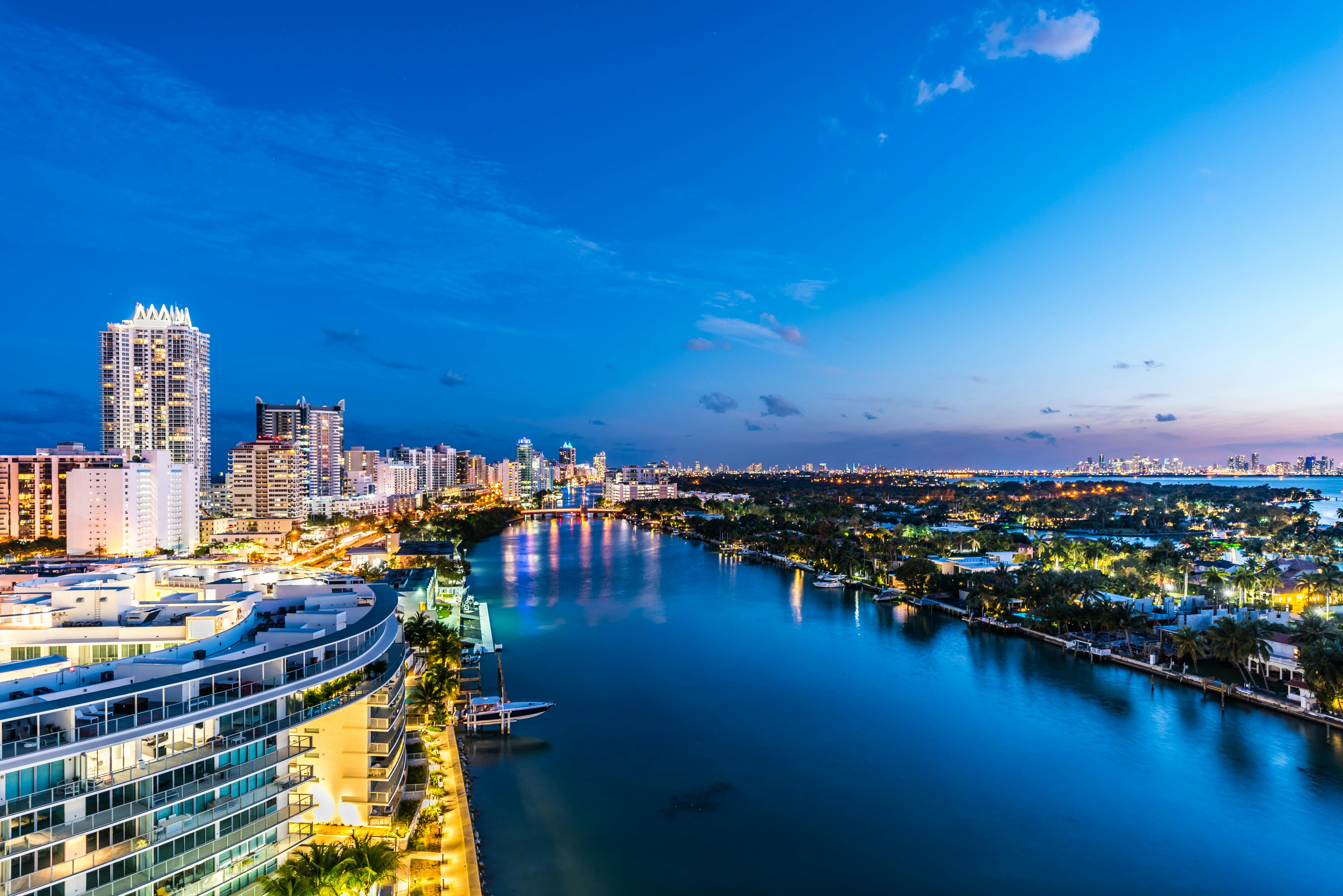 Miami, FL city skyline wallpaper, 5000x3337