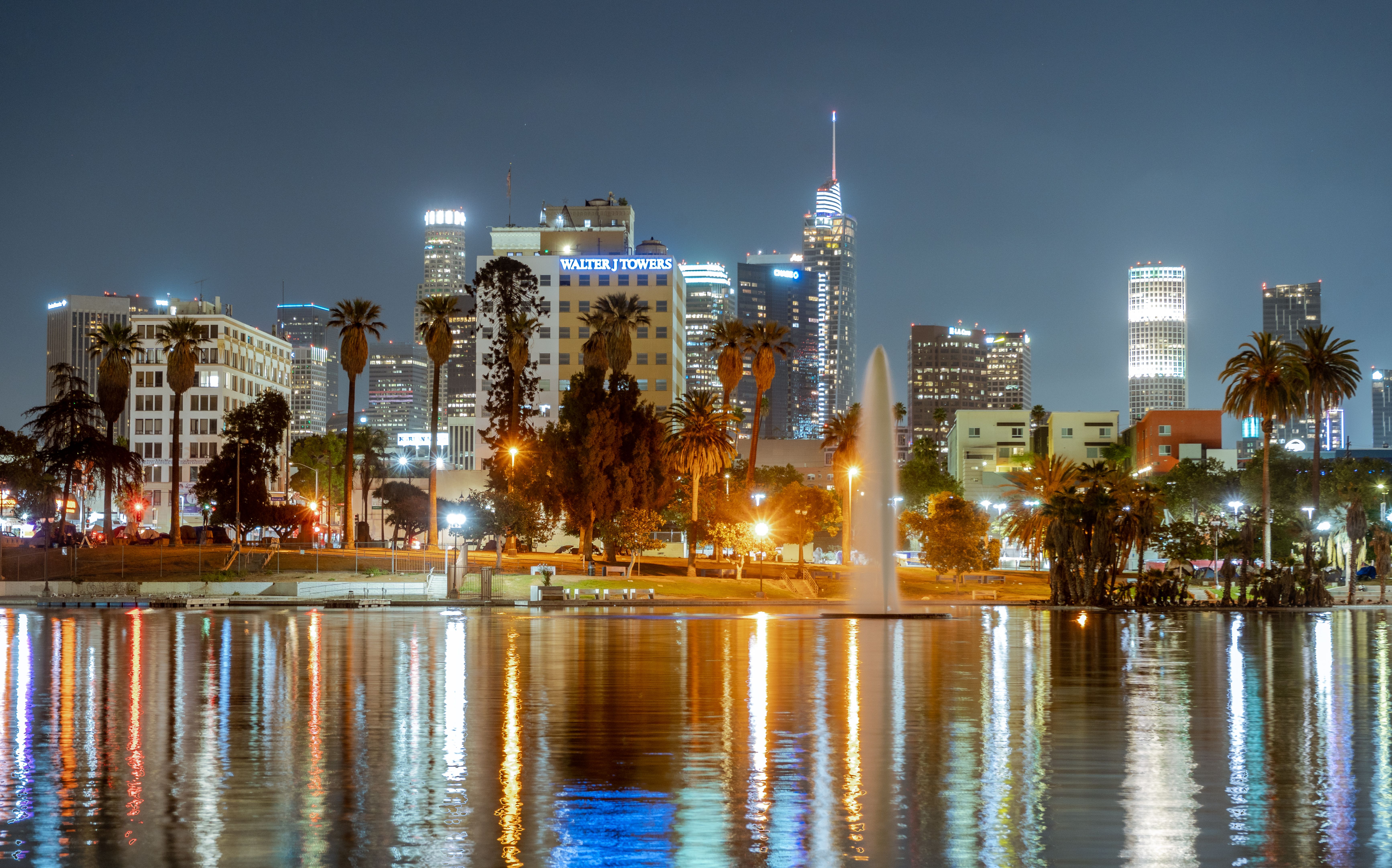 Los Angeles, CA city skyline wallpaper, 6935x4325