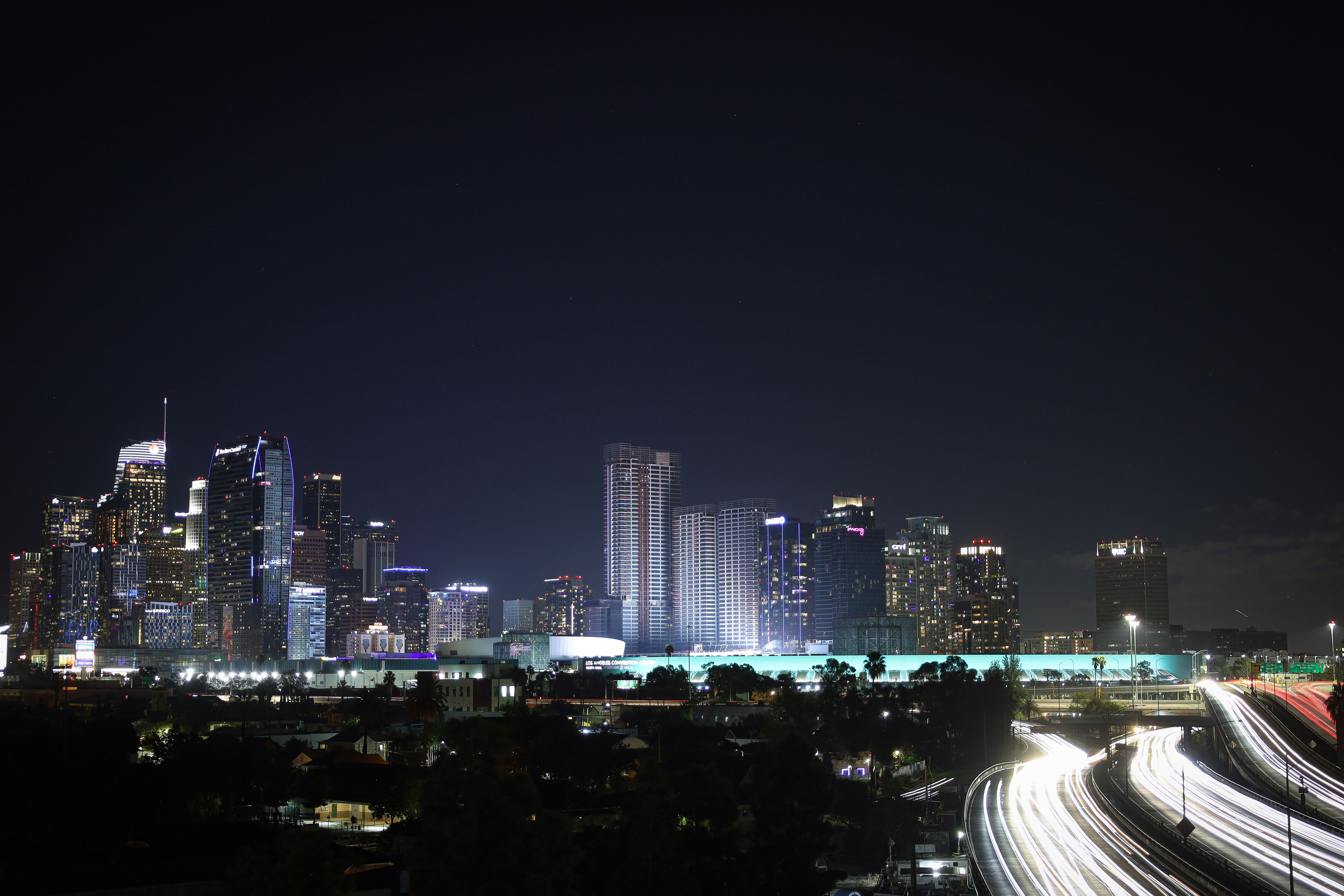 Los Angeles, CA city skyline wallpaper, 5871x3914