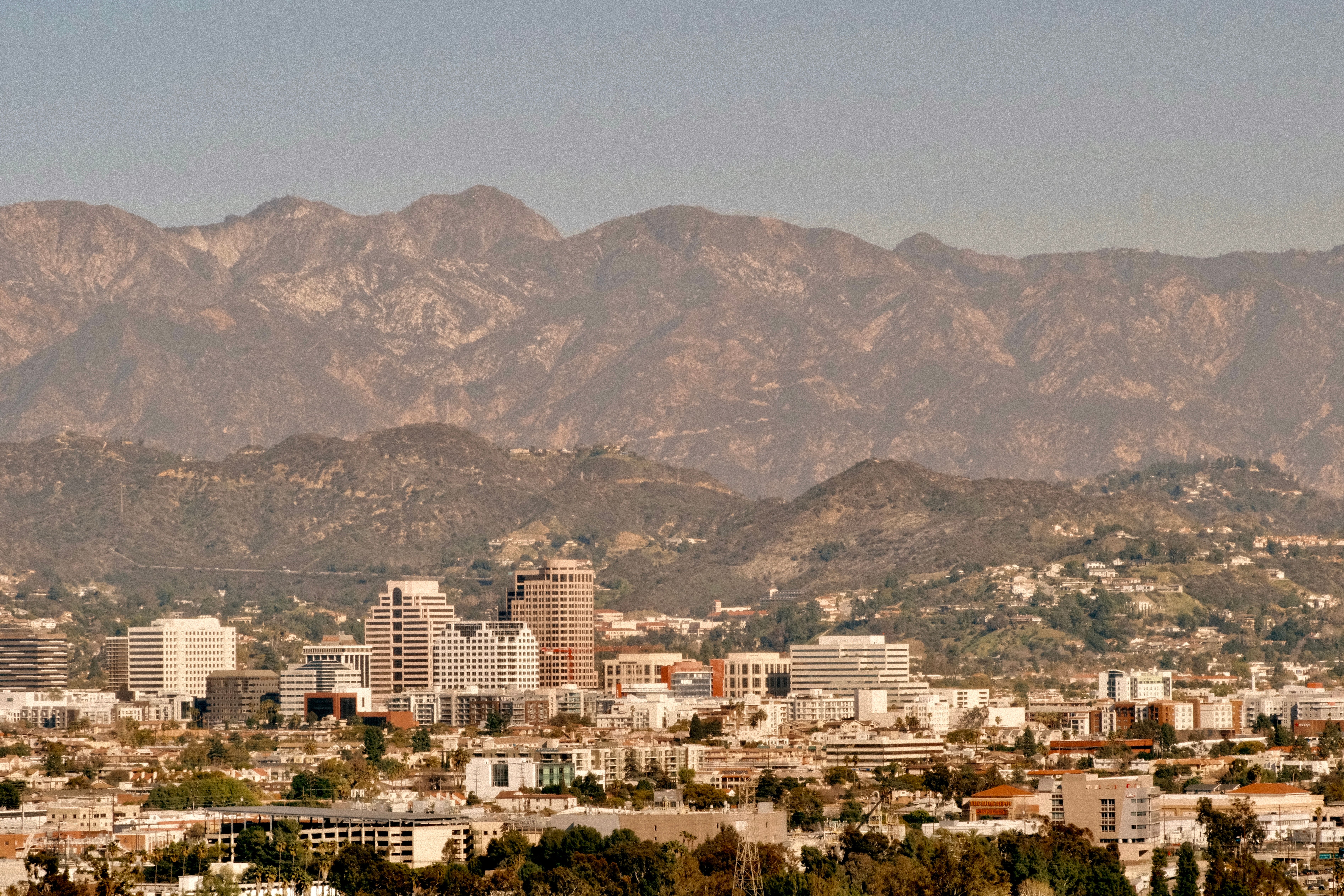 Los Angeles, CA city skyline wallpaper, 7580x5053