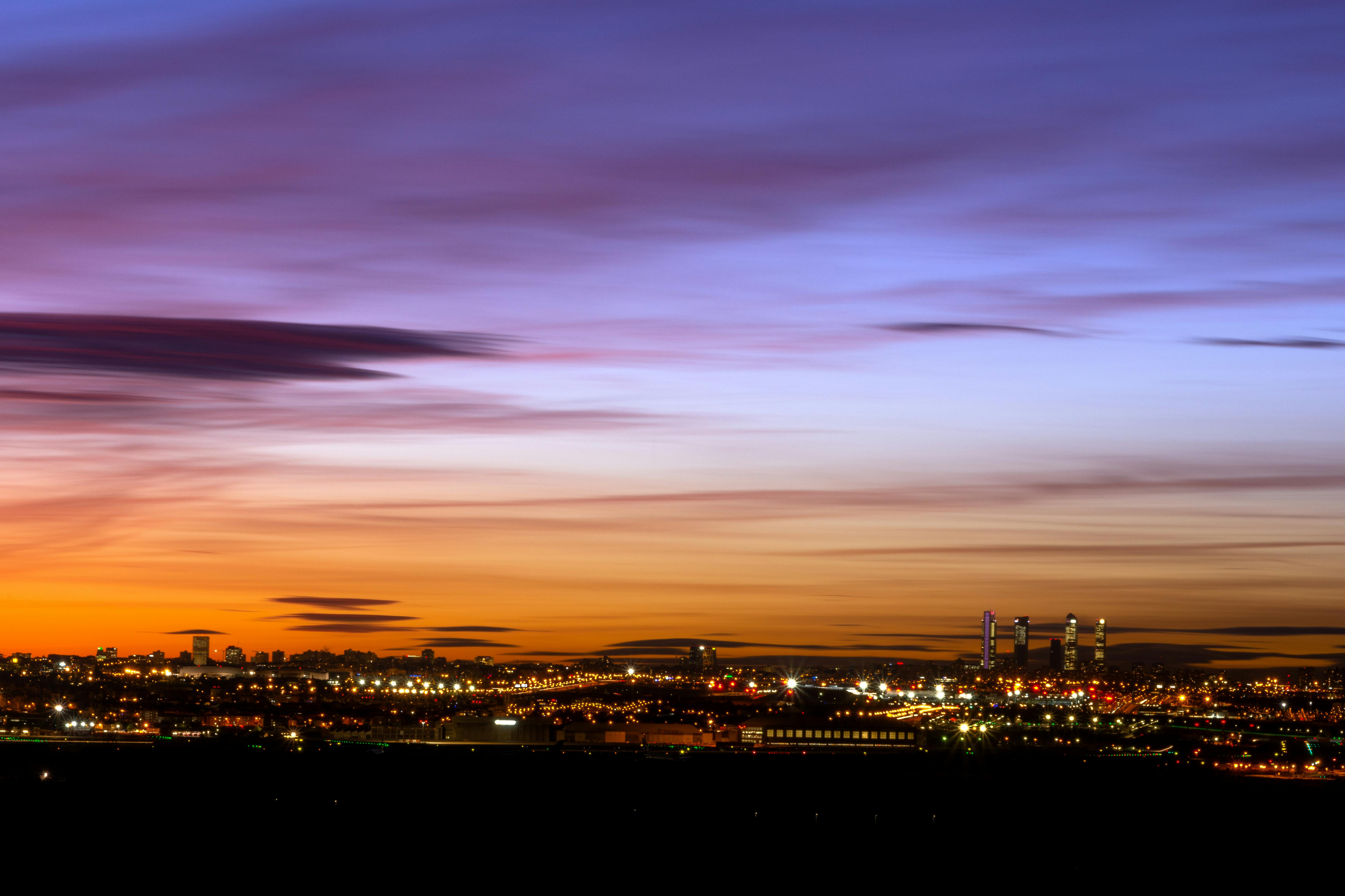 City Skyline Sunset city skyline wallpaper at sunset, 5956x3971