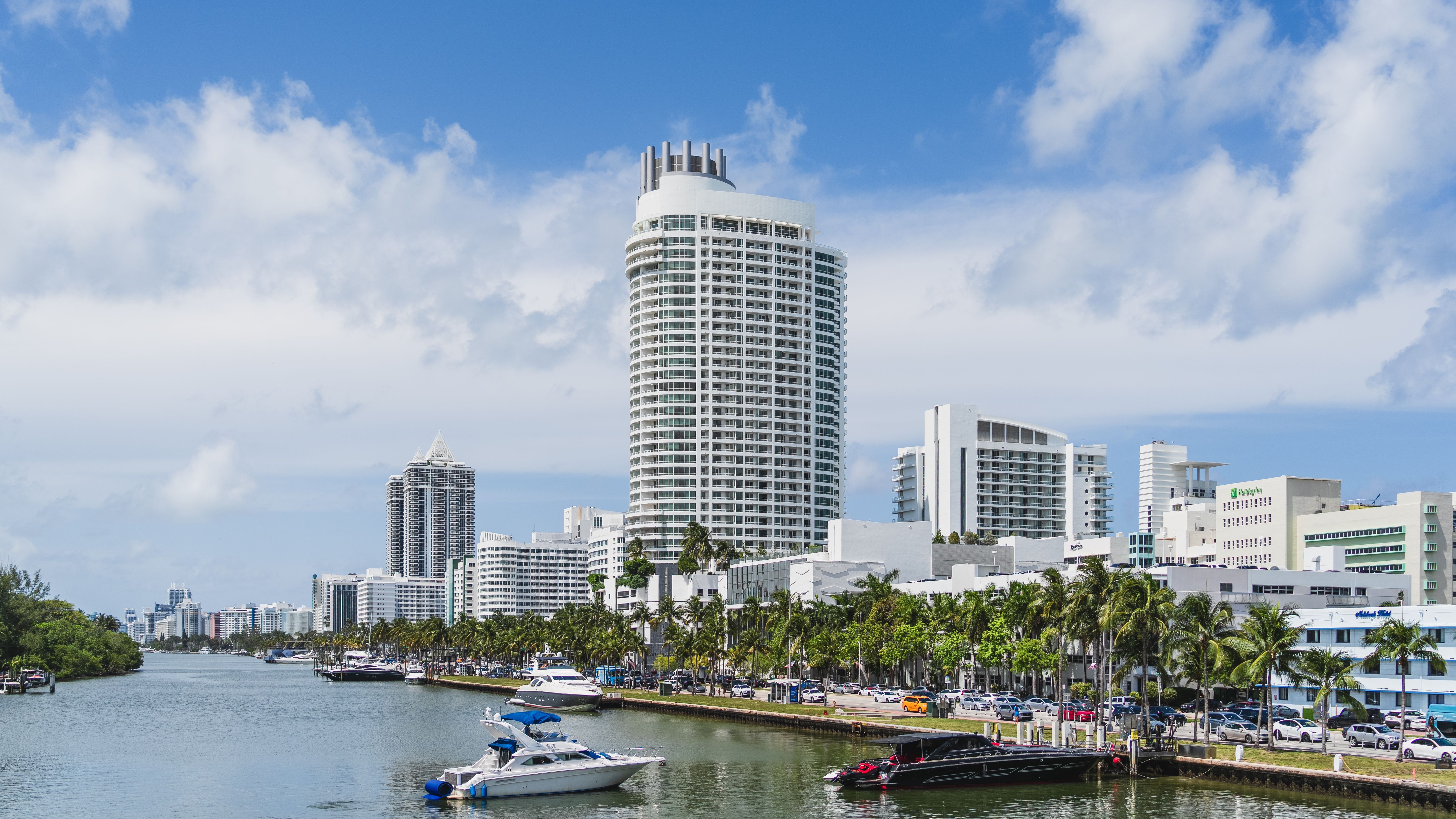 Miami, FL city skyline wallpaper, 5495x3091