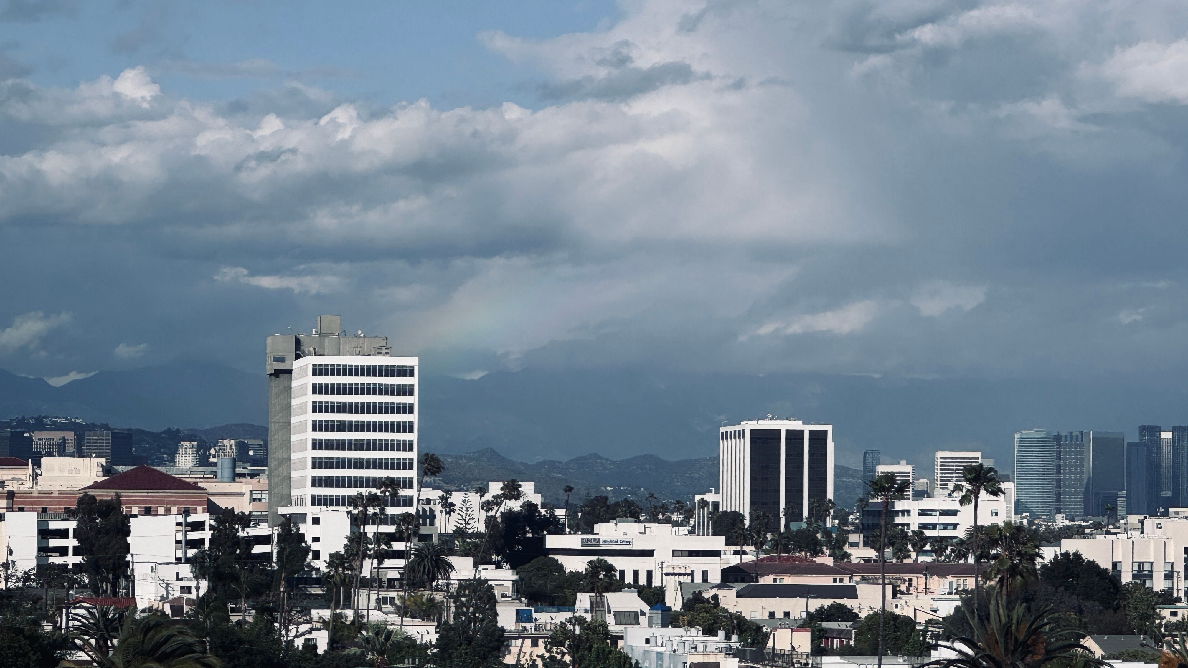Los Angeles, CA city skyline wallpaper, 4032x2268
