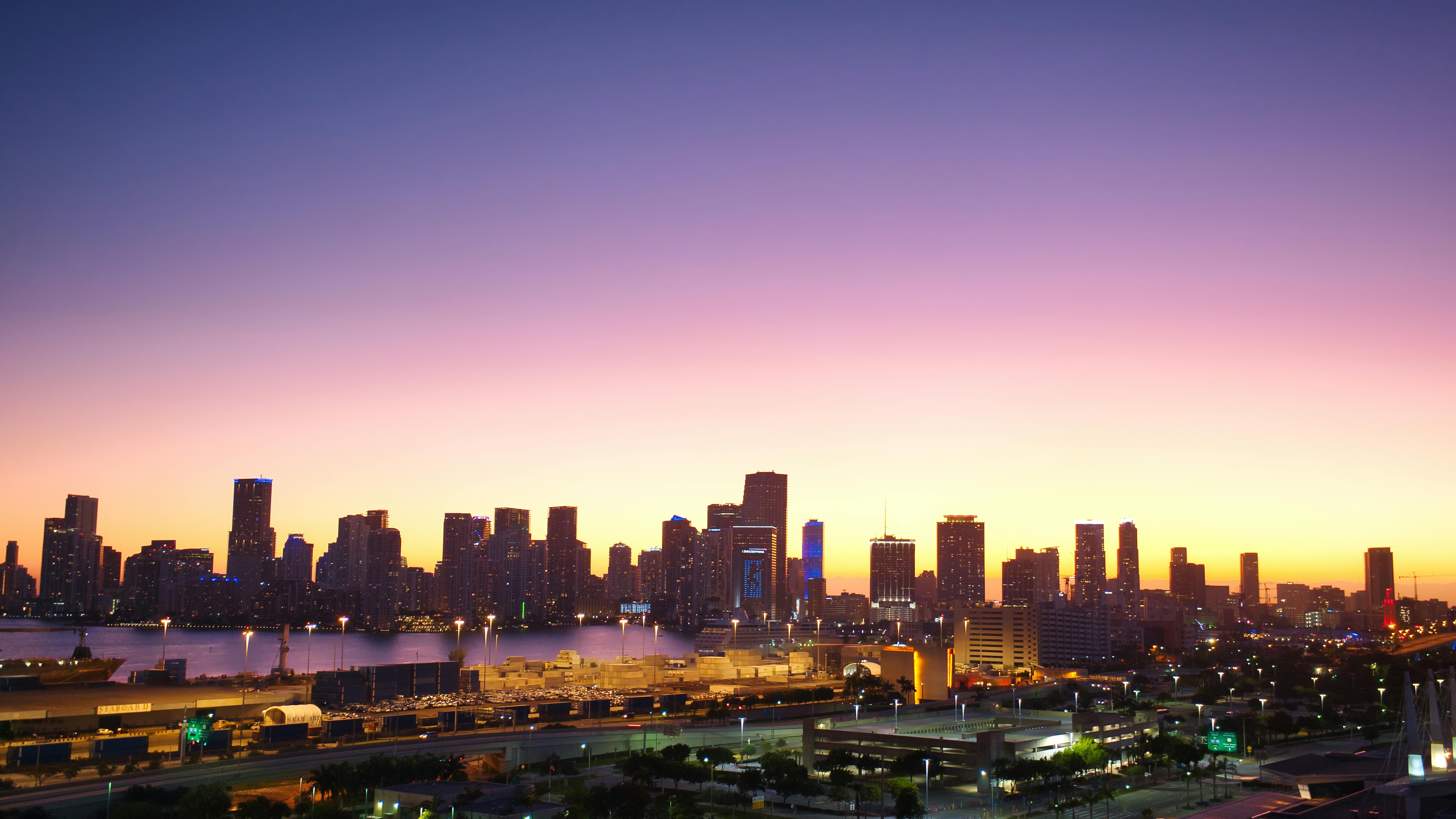 Miami, FL city skyline wallpaper, 6240x3510