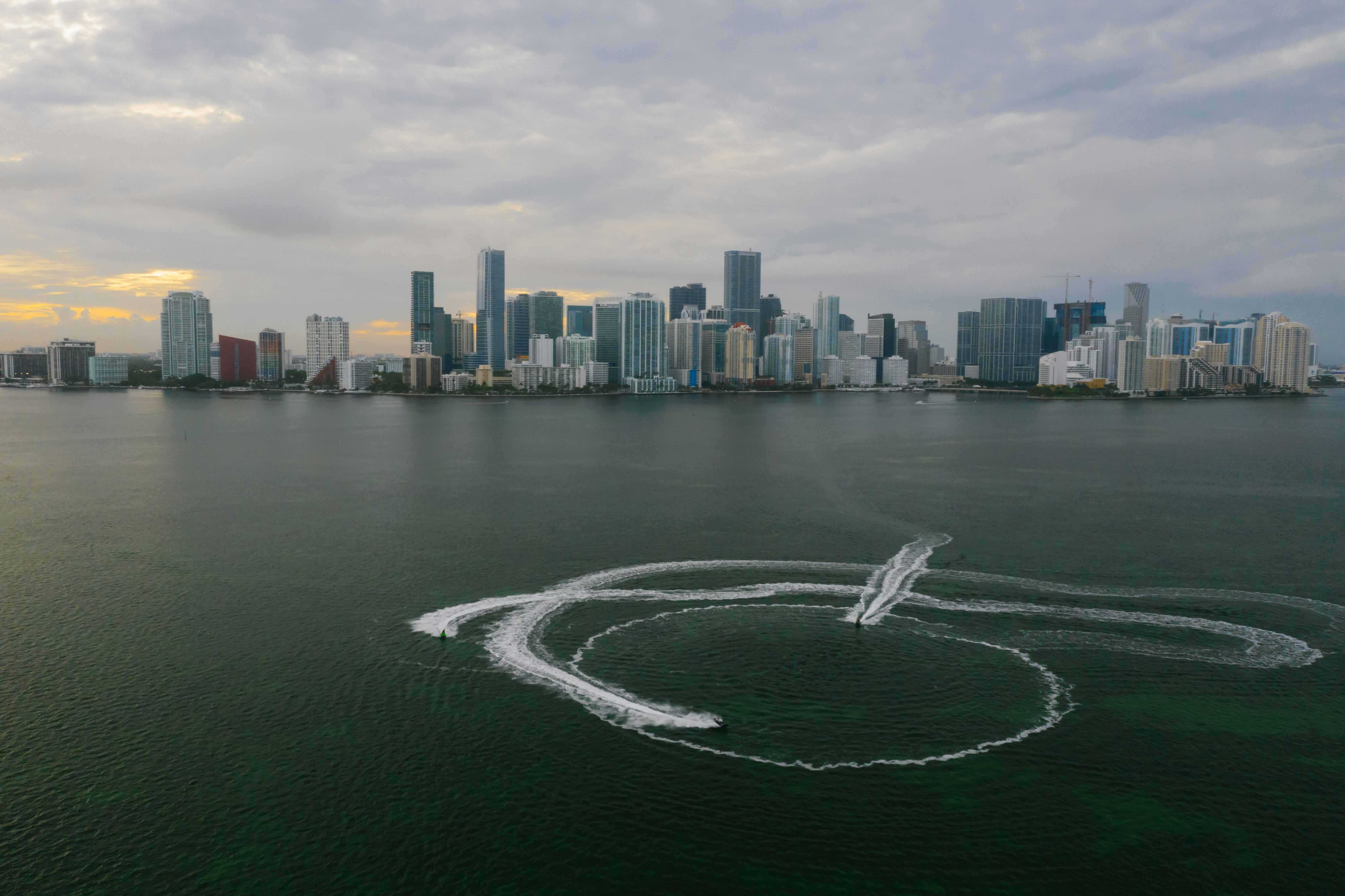 Miami, FL city skyline wallpaper, 5464x3640